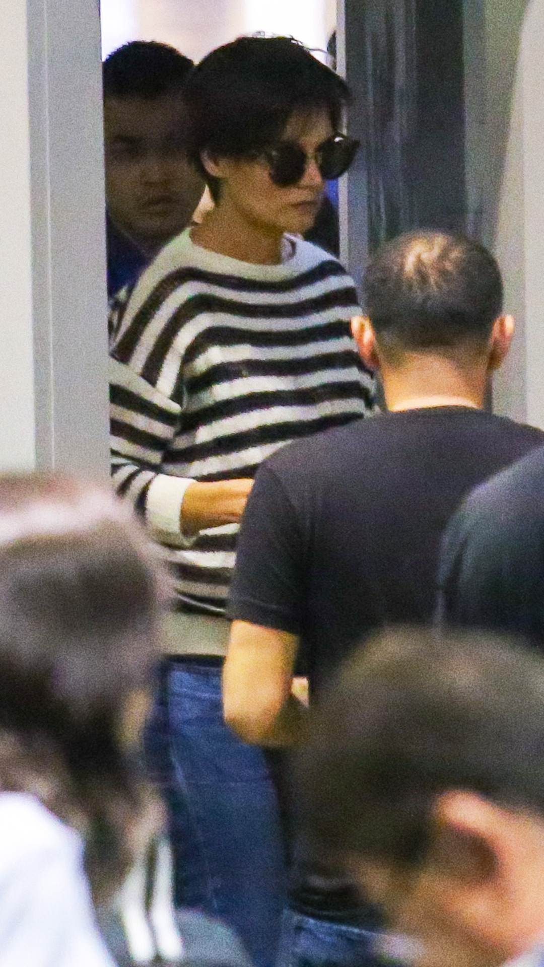 Katie Holmes Gets A Pixie Cut Again Surprise E News Canada